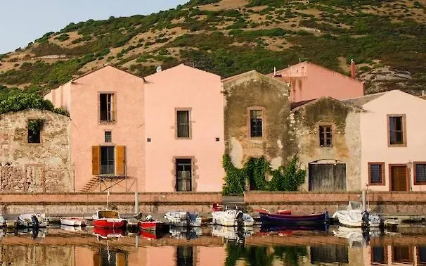 Casa A Bosa In Centro Storico Villa 0*,